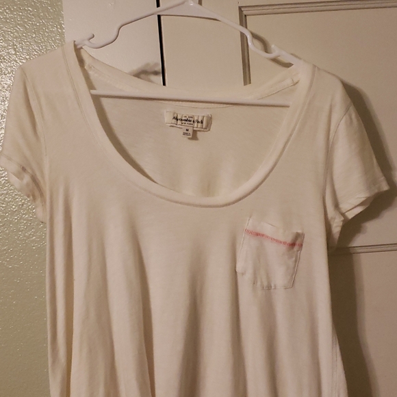 M A&F Babydoll Top. - Picture 3 of 6